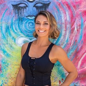 Meet your Posher, Jeannie